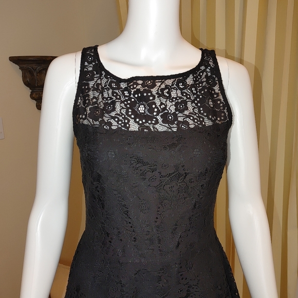 BB DAKOTA CYRUS LACE DRESS 4 - Picture 6 of 11